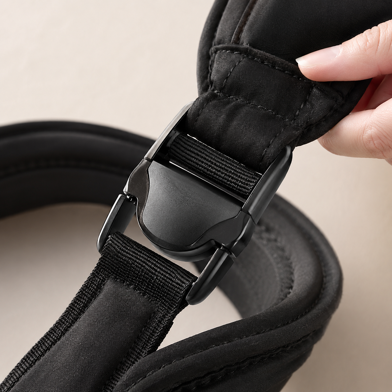 AmoraNido GoSeat — Lightweight Hip Seat Carrier